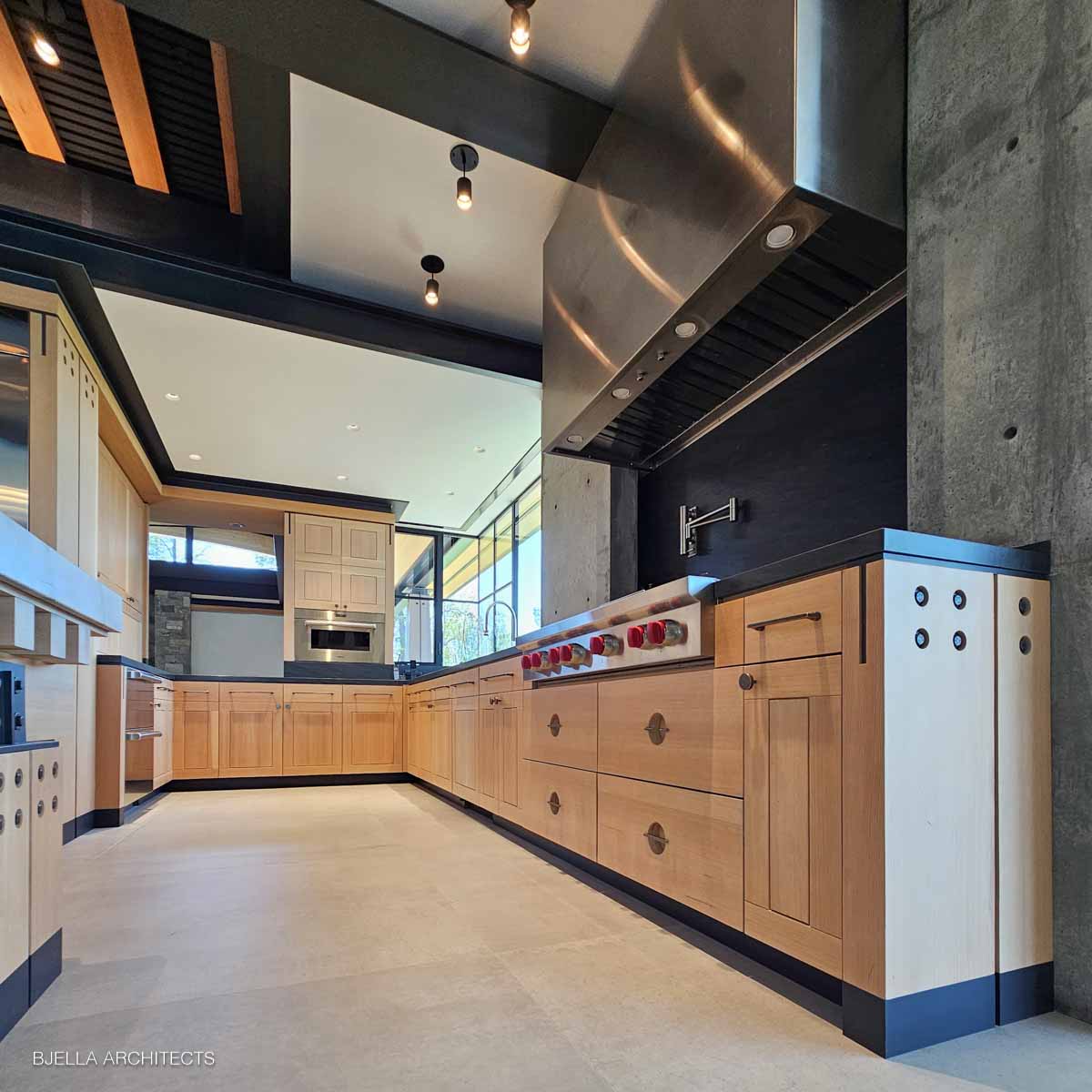The cooking wall beneath the steel hood